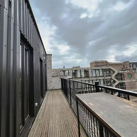 Laila Penthouse Apartment *